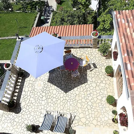 Haus Kozul Apartman *